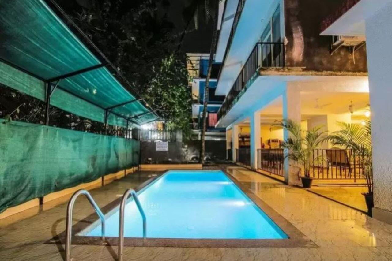 Calangute Beach Holiday Inn Hotel
